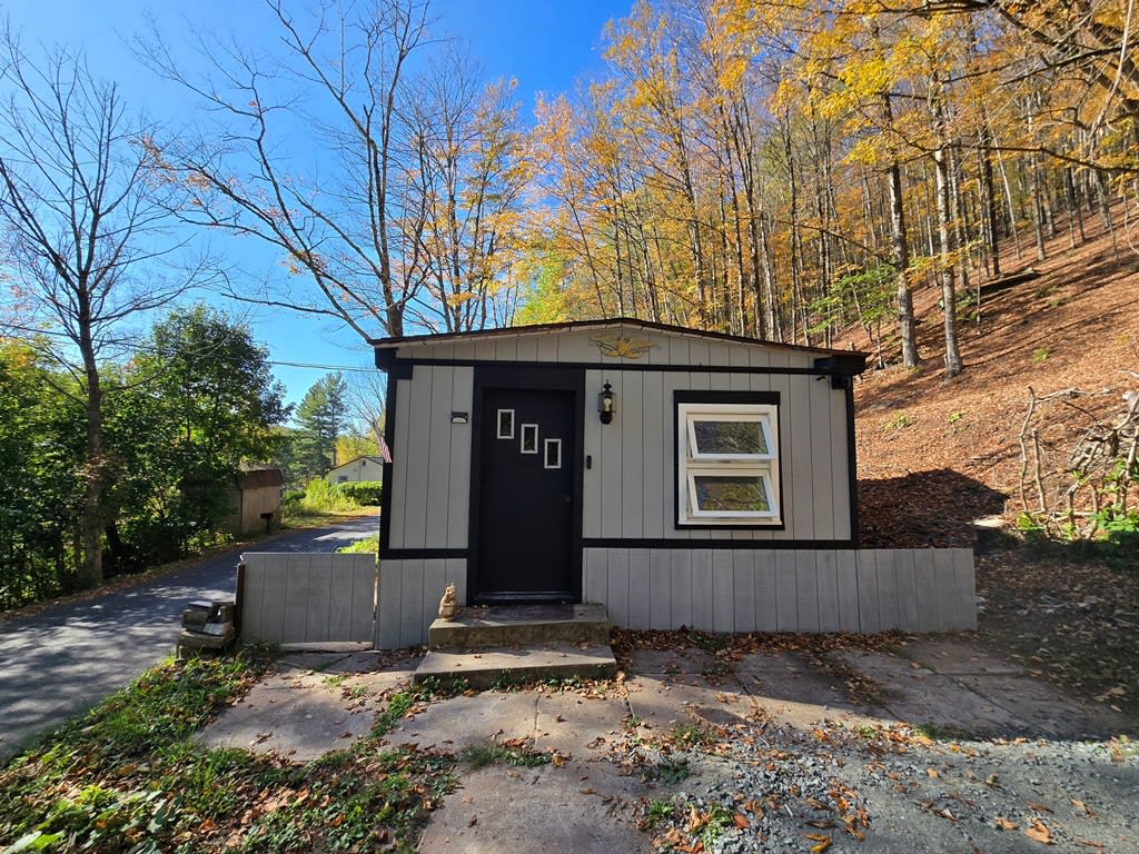 286 Benton Hollow Rd