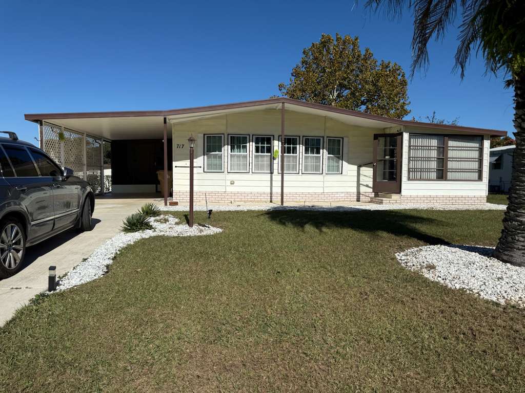 717 Royal Palm Avenue