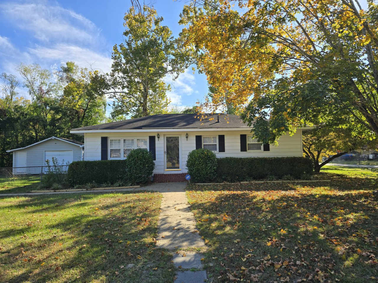 Adorable 3 Bedroom, 1 Bath