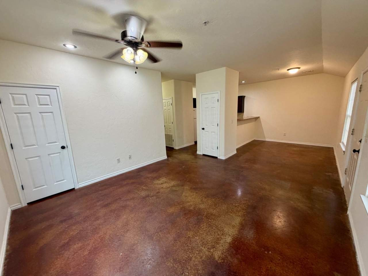 London Pointe Estates