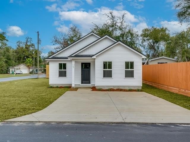 76 Merwyn Drive