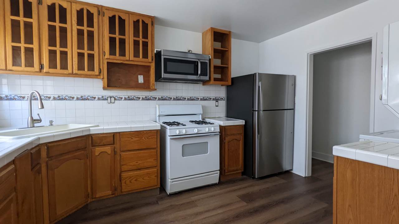 1263 1/2 South Plymouth Boulevard