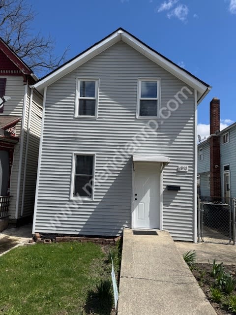 1913 Hoagland Avenue