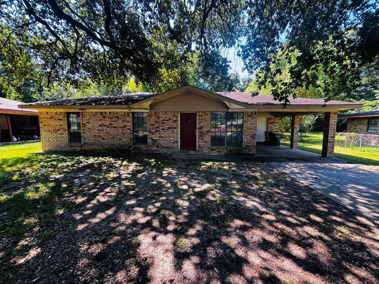 3 Bedroom, 1 Bathroom House is Available Now!