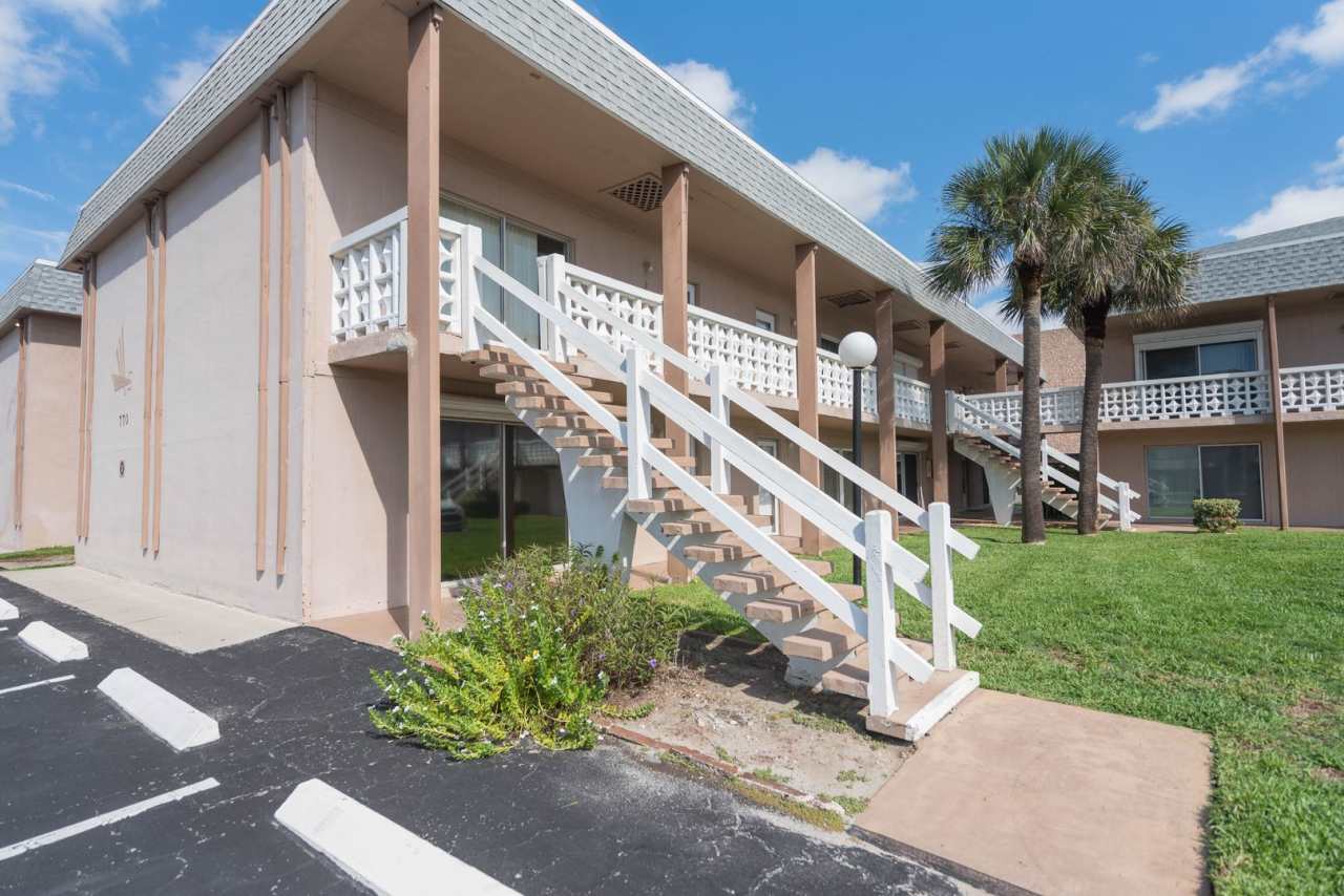 Escape to paradise at this vibrant Cocoa Beach condo!
