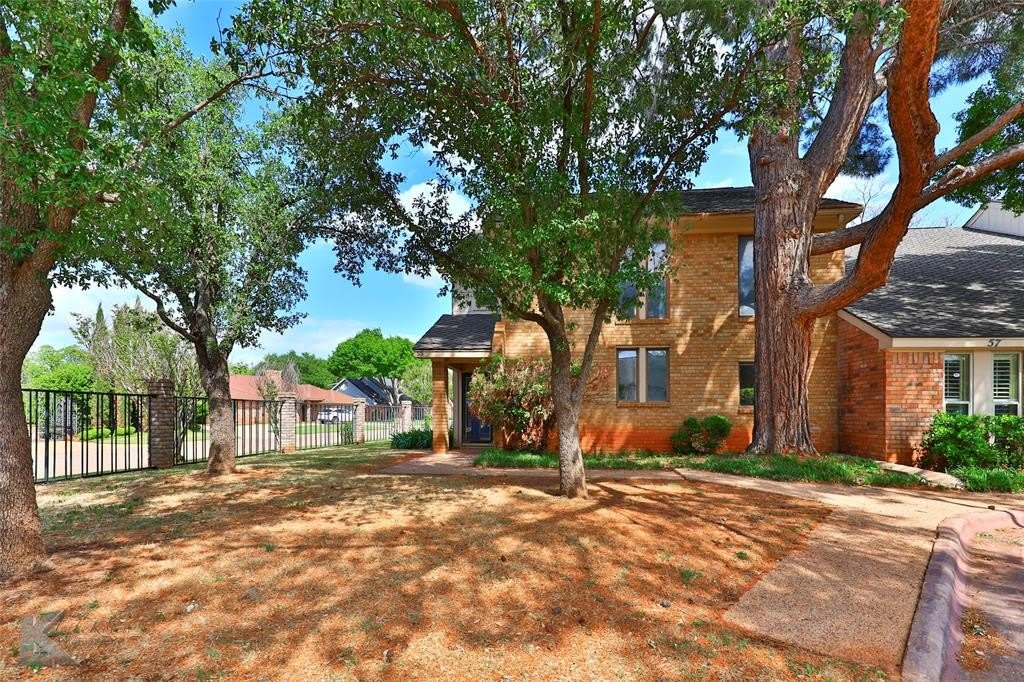 55 Fairway Oaks Boulevard