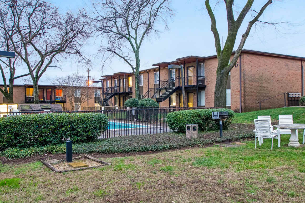 Updated Green Hills Condo!