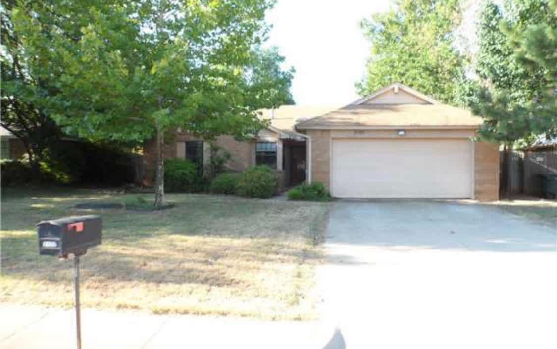 2100 Pebble Creek Blvd