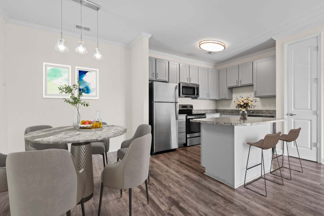 Hawks Landing Luxury Apartments