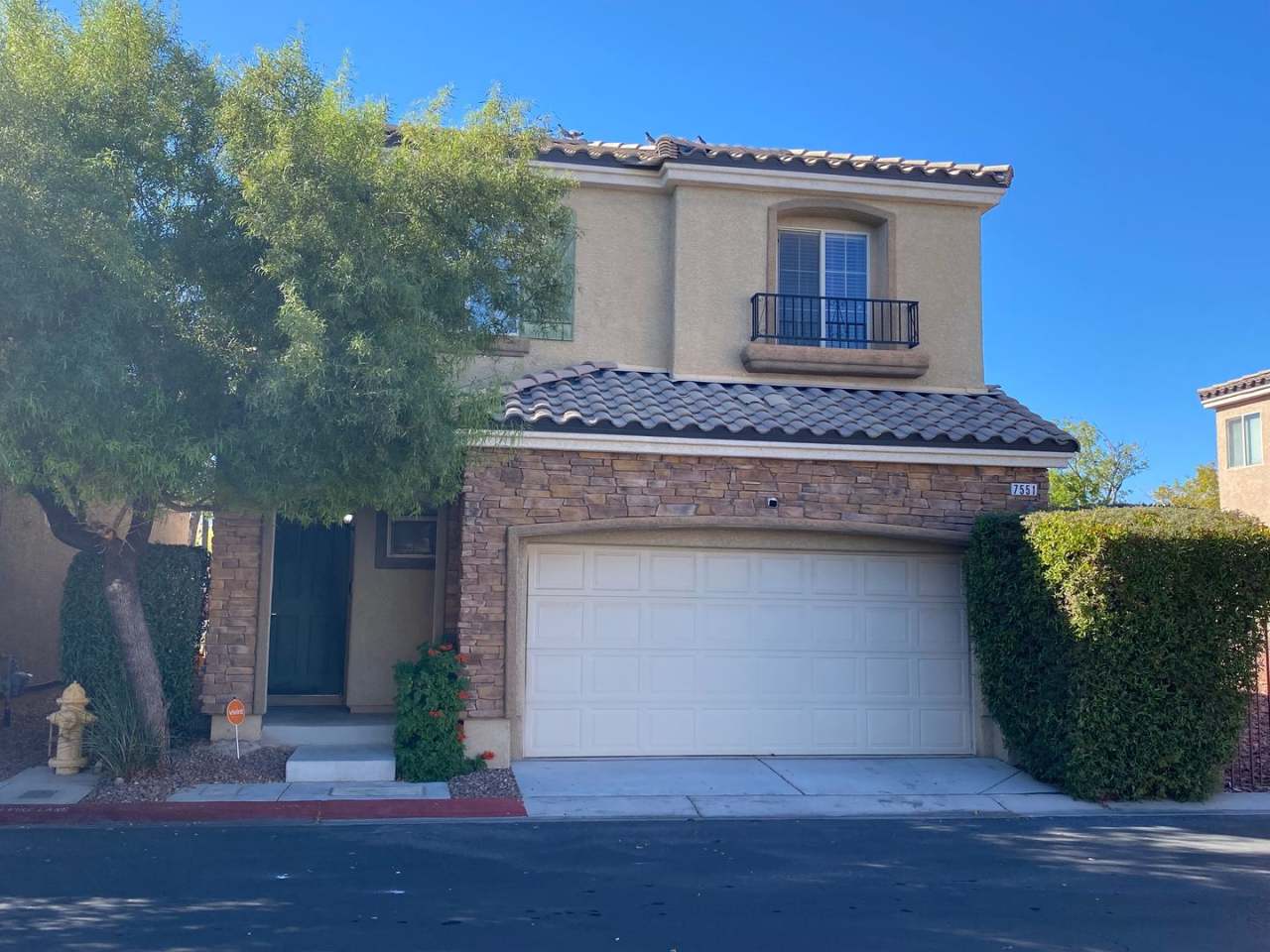 Wonderful 4 bed/2.5 bath home located in the NW area of Las Vegas