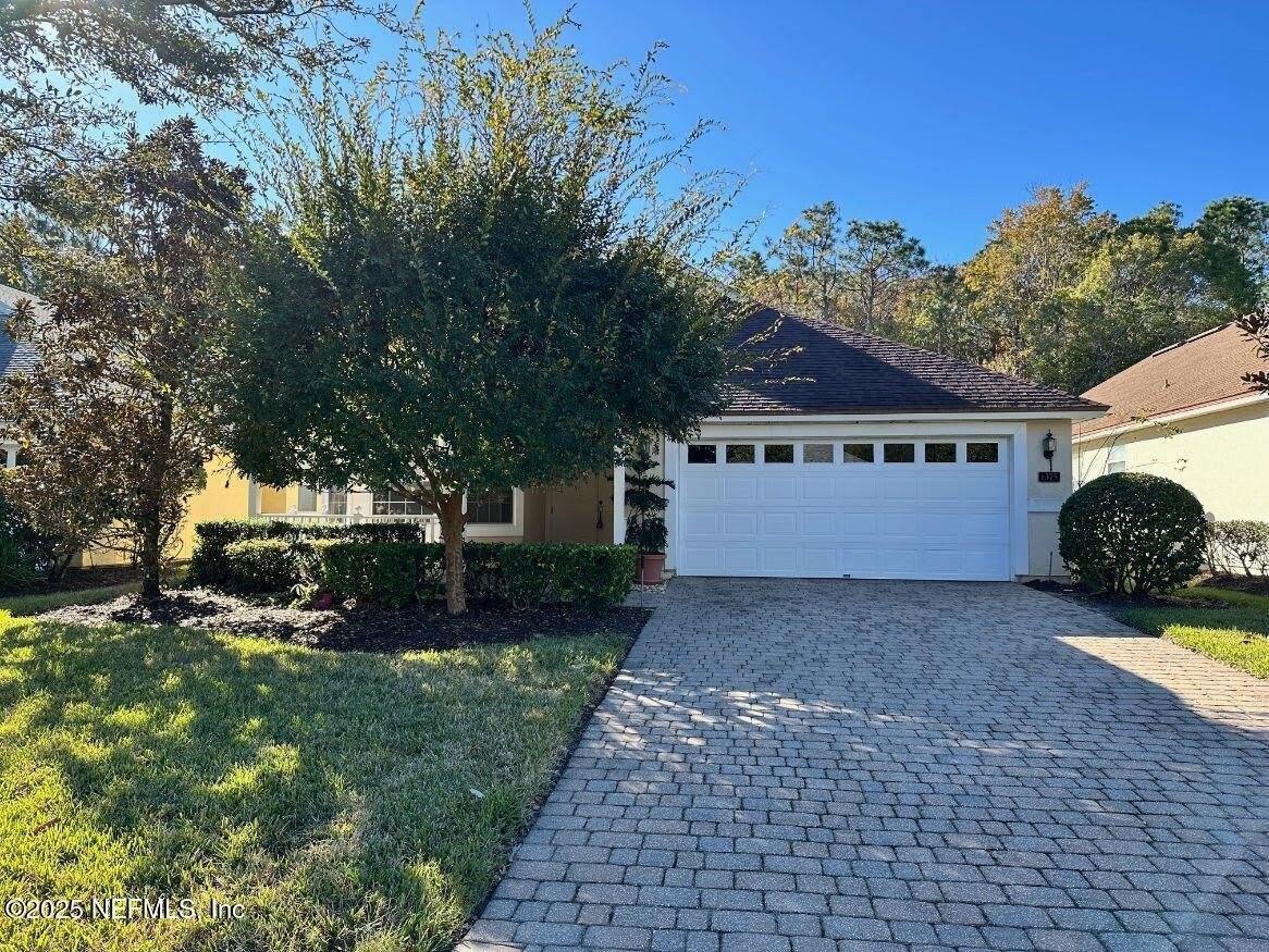 1375 CASTLE PINES Circle