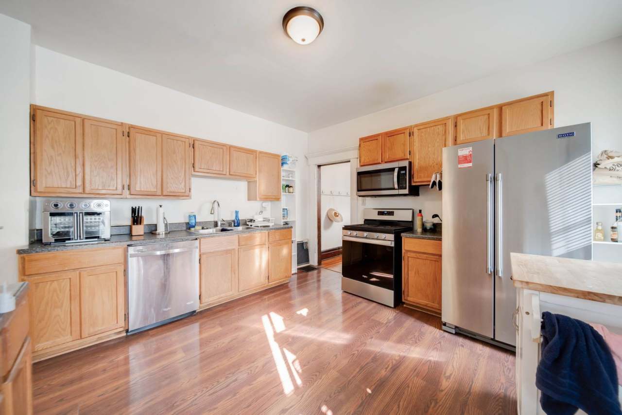 4 or 5 Bedroom Right off of High St - OSU Campus