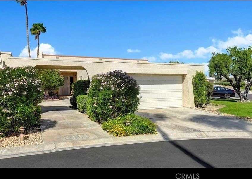 80071 Palm Circle Drive