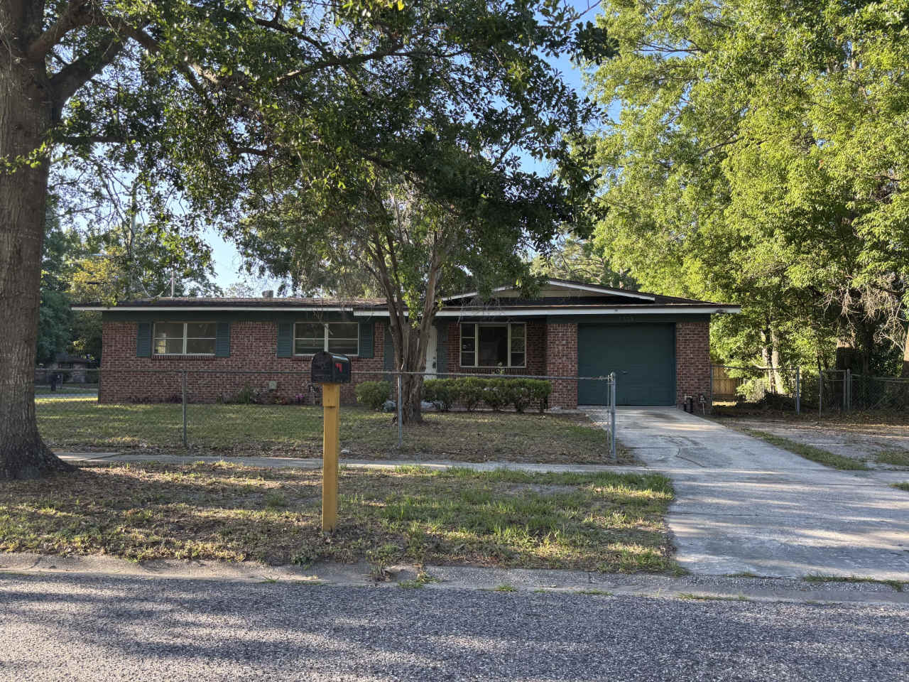 7525 Sharbeth Drive South