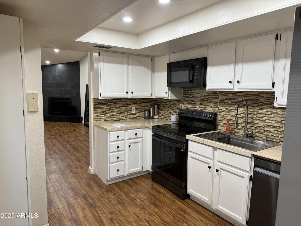 3033 N 37TH Street unit: 12