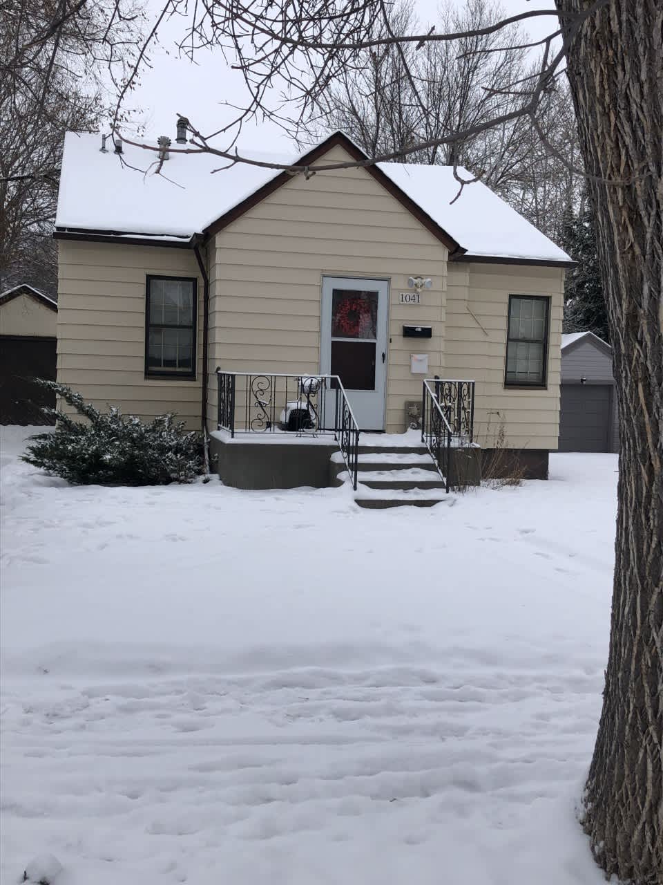 1041 1/2 North 25th St