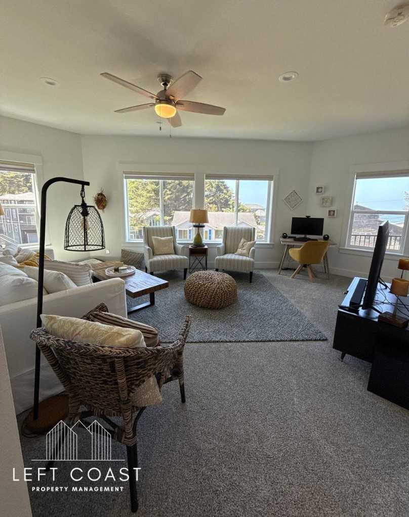 6274 Northeast Port Drive