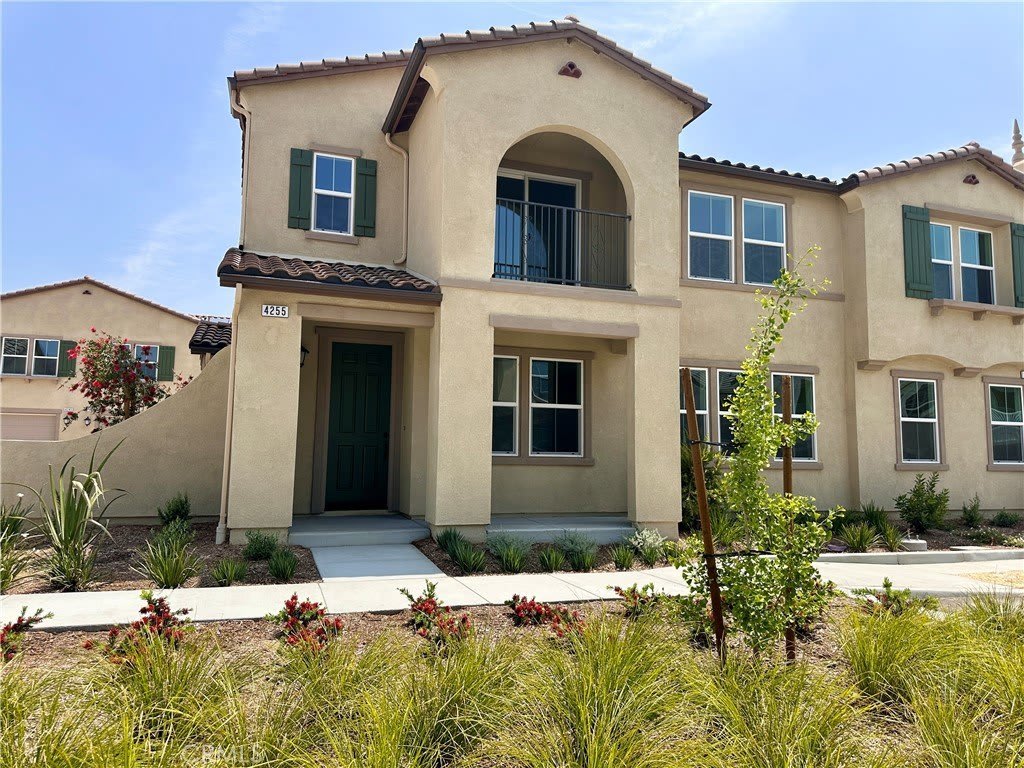 4255 S Hermosa Paseo