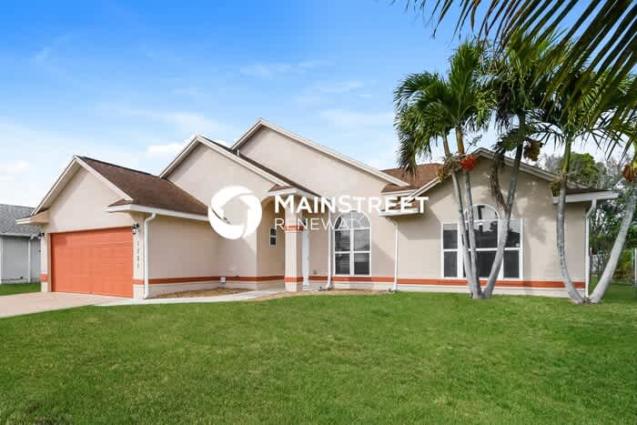 1721 Southwest Whipple Avenue