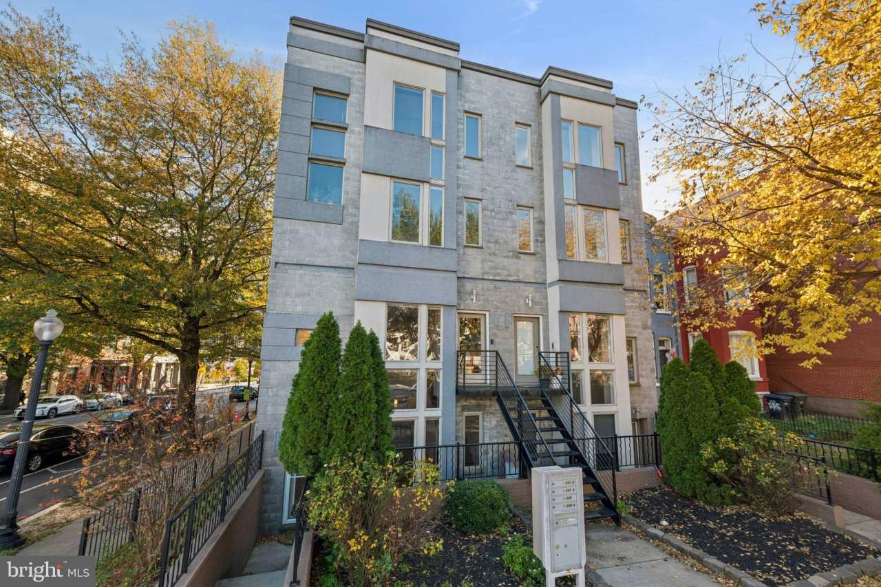 241 R Street NE unit: A