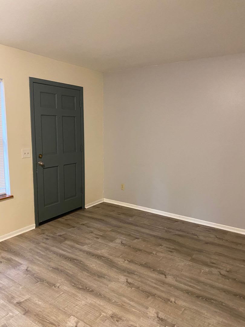 3 Bedroom 2 Bath Close to the U of M Available September 2026