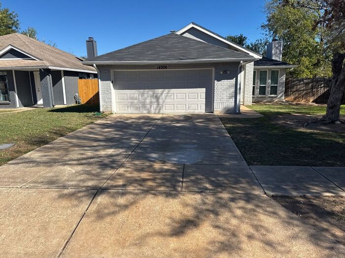 14306 Vandever Street