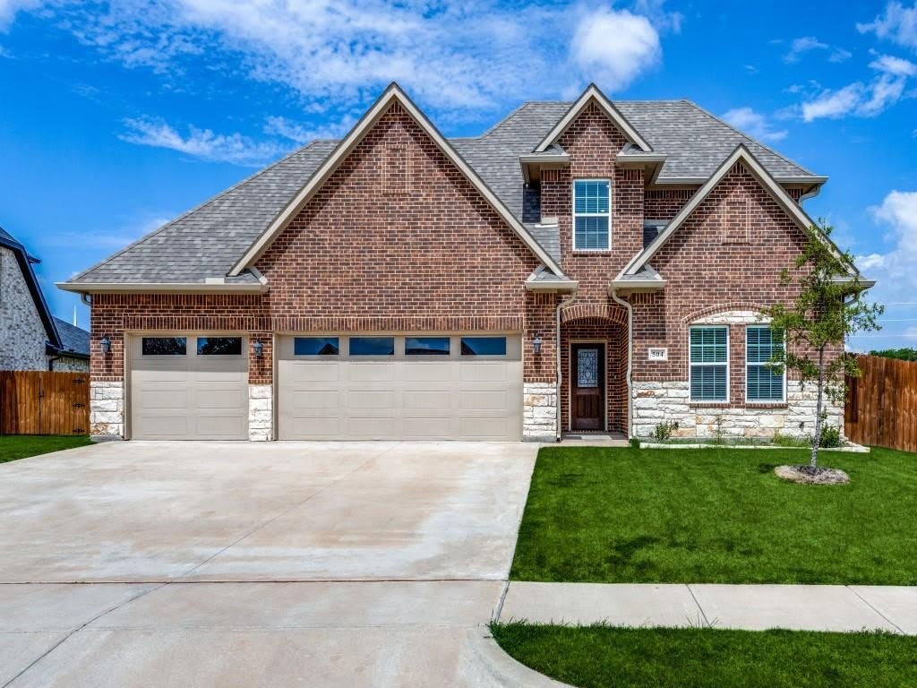 504 Ellis Place Drive