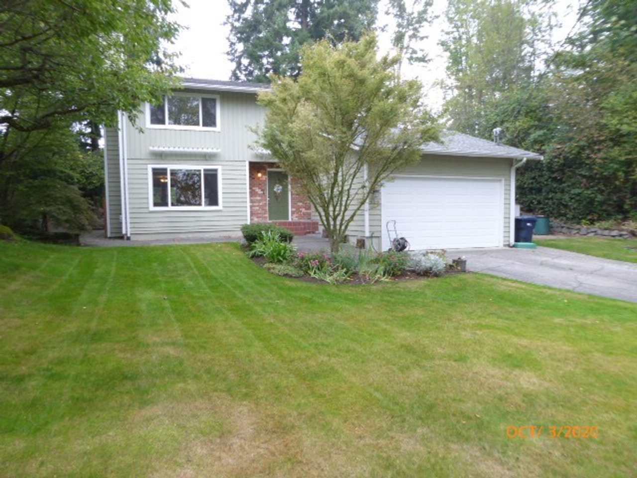 Beautiful 2 Story 3 Bed 2.5 Bath