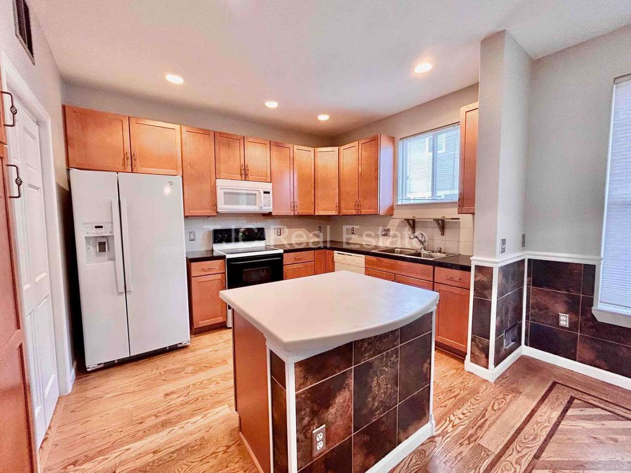 7700 E Academy Blvd unit 304