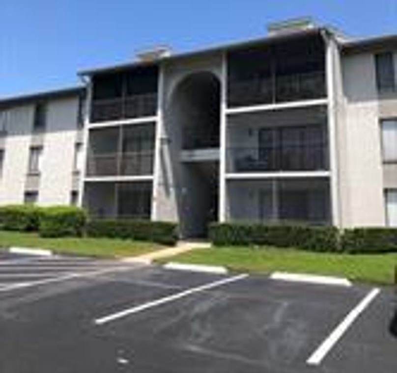 Remodeled 2 Bedroom, 2 Bath Condo in The Pine Ridge Club, Sanford Available Now!