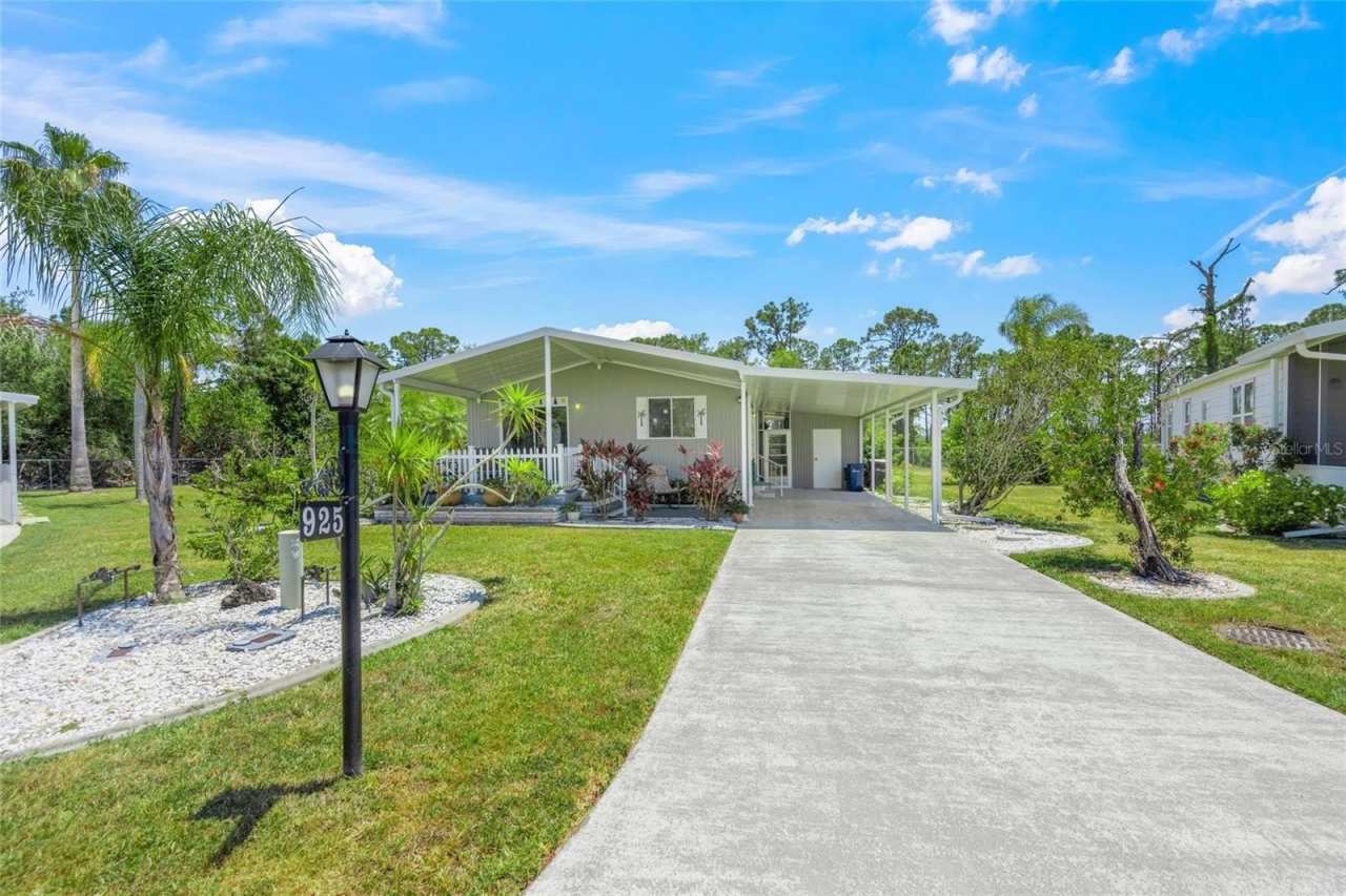 925 IGLESIA DRIVE