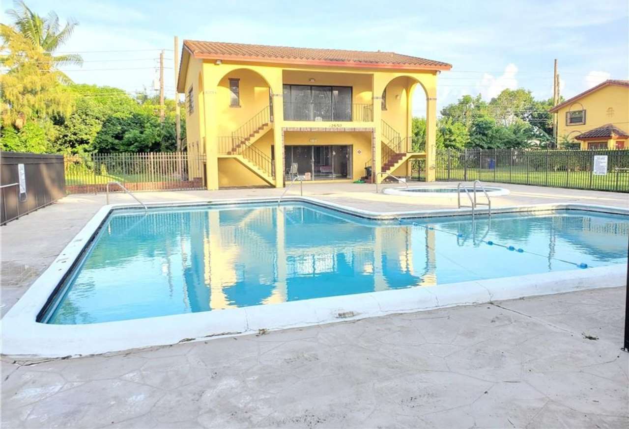 2743 NW 47th Terrace 604, Lauderdale Lakes, FL 33313