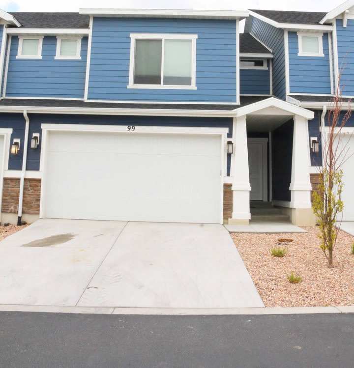 Amazing Townhome in Legacy Ranch!
