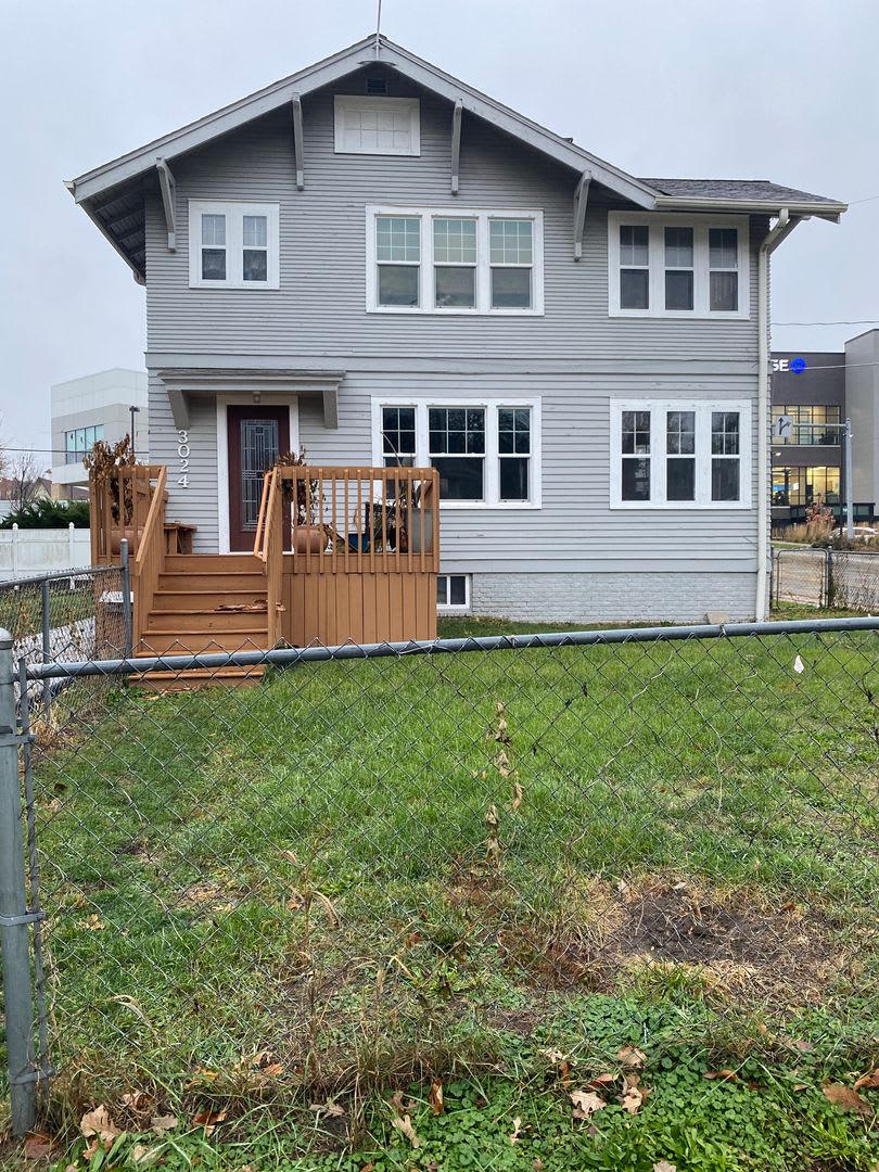 3 Bedroom 2 Bathroom 2 Stall Detached Garage