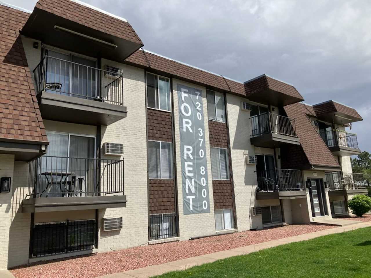 Caravelle Apartments