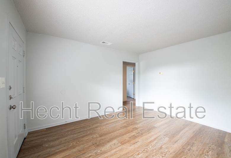 5900 Glen Meadow Dr.