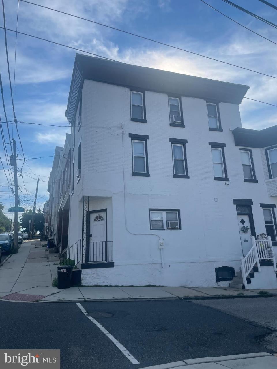 213 HERMITAGE STREET