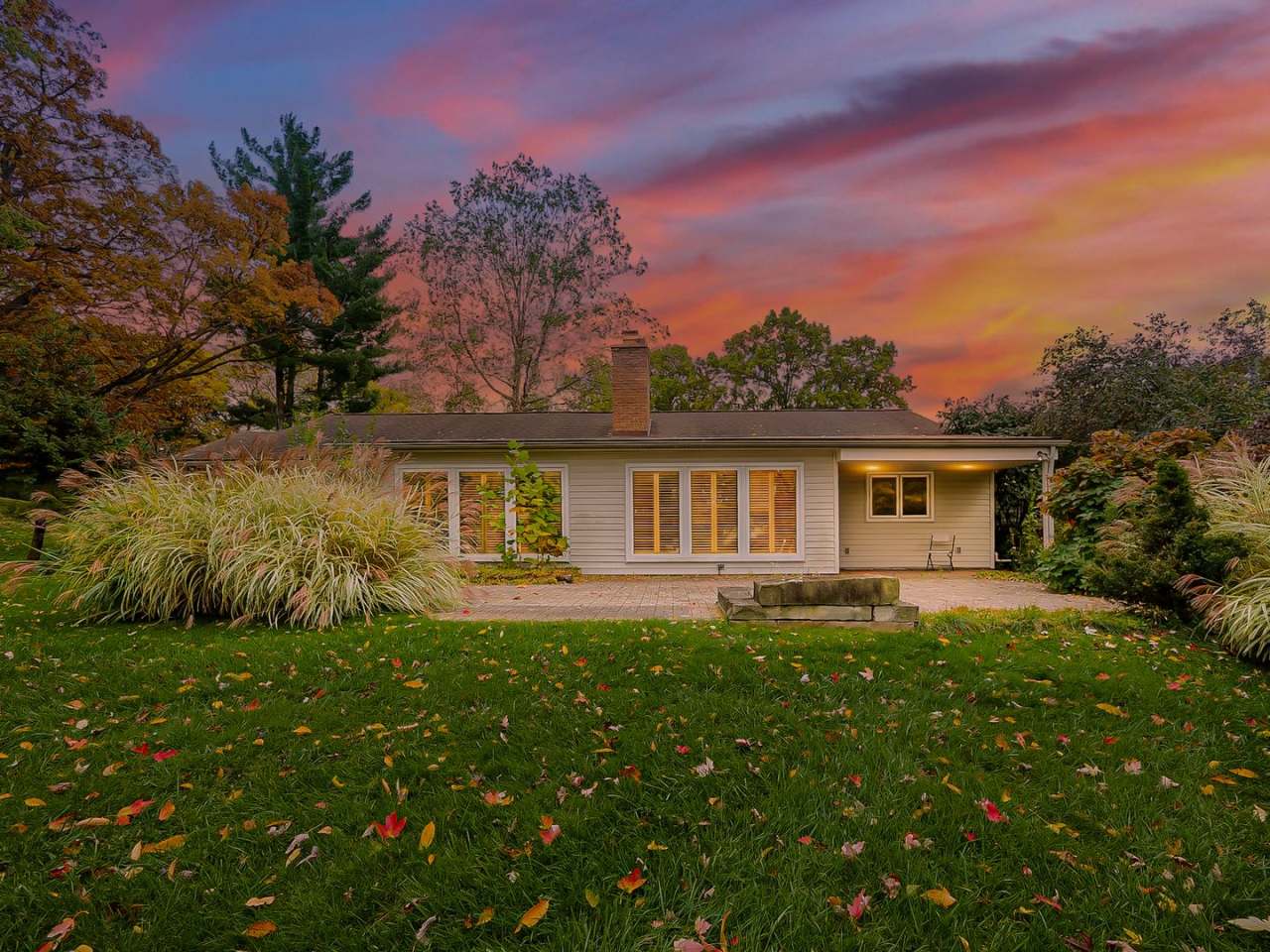 Beautiful 3-Bed, 3-Bath Home in Desirable Bloomfield Township!