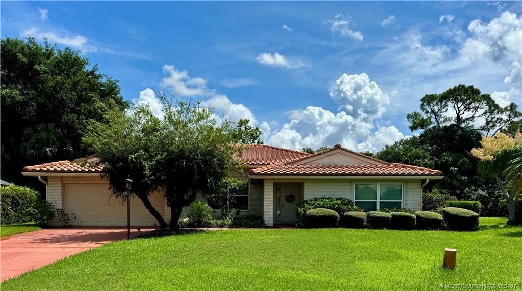 2361 SW Starling Drive