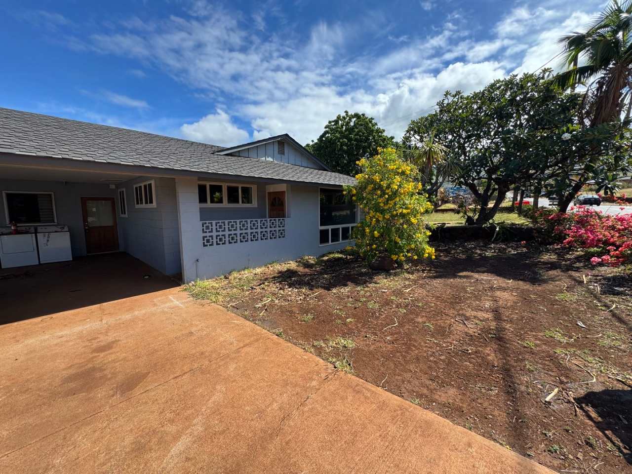 Newly Remodeled Lahaina Main House