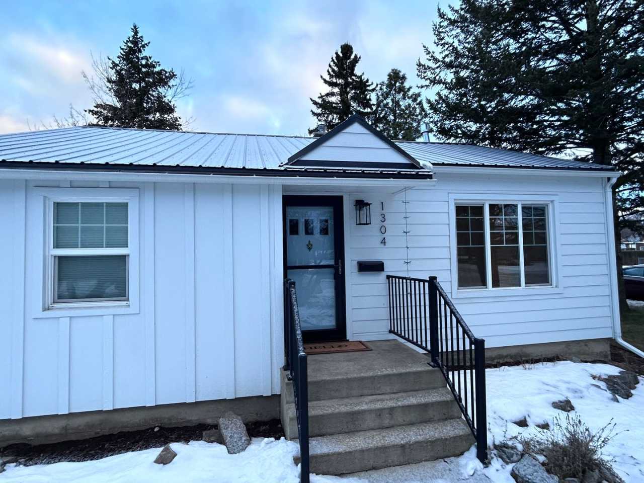 Charming 3 Bedroom, 2 Bath House on the East Side of Kalispell