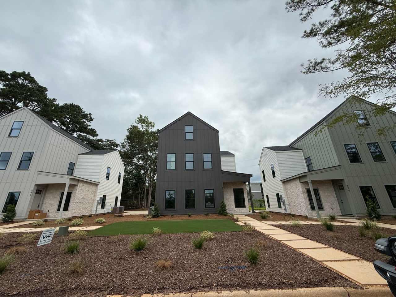 Awesome New Construction 5BR House Close to Campus