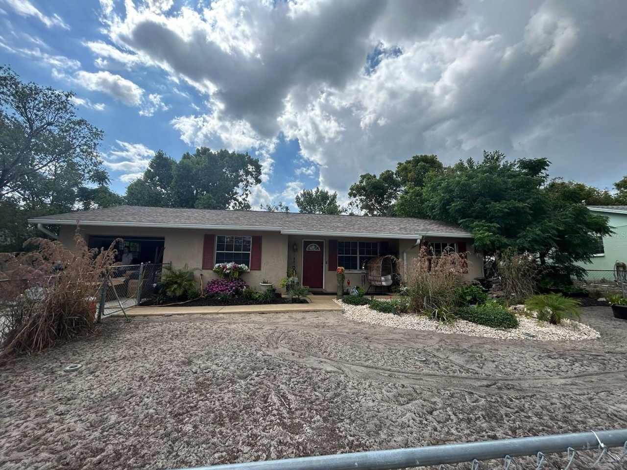 5203 CHAMBERLAIN STREET