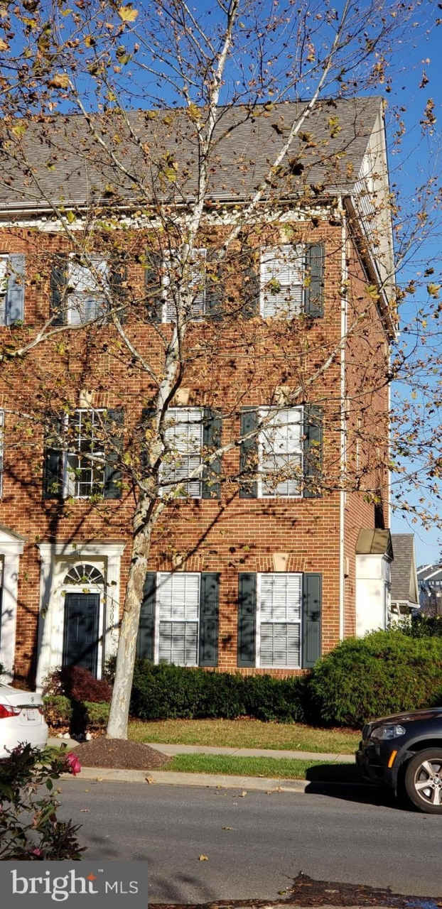 13037 TOWN COMMONS Drive