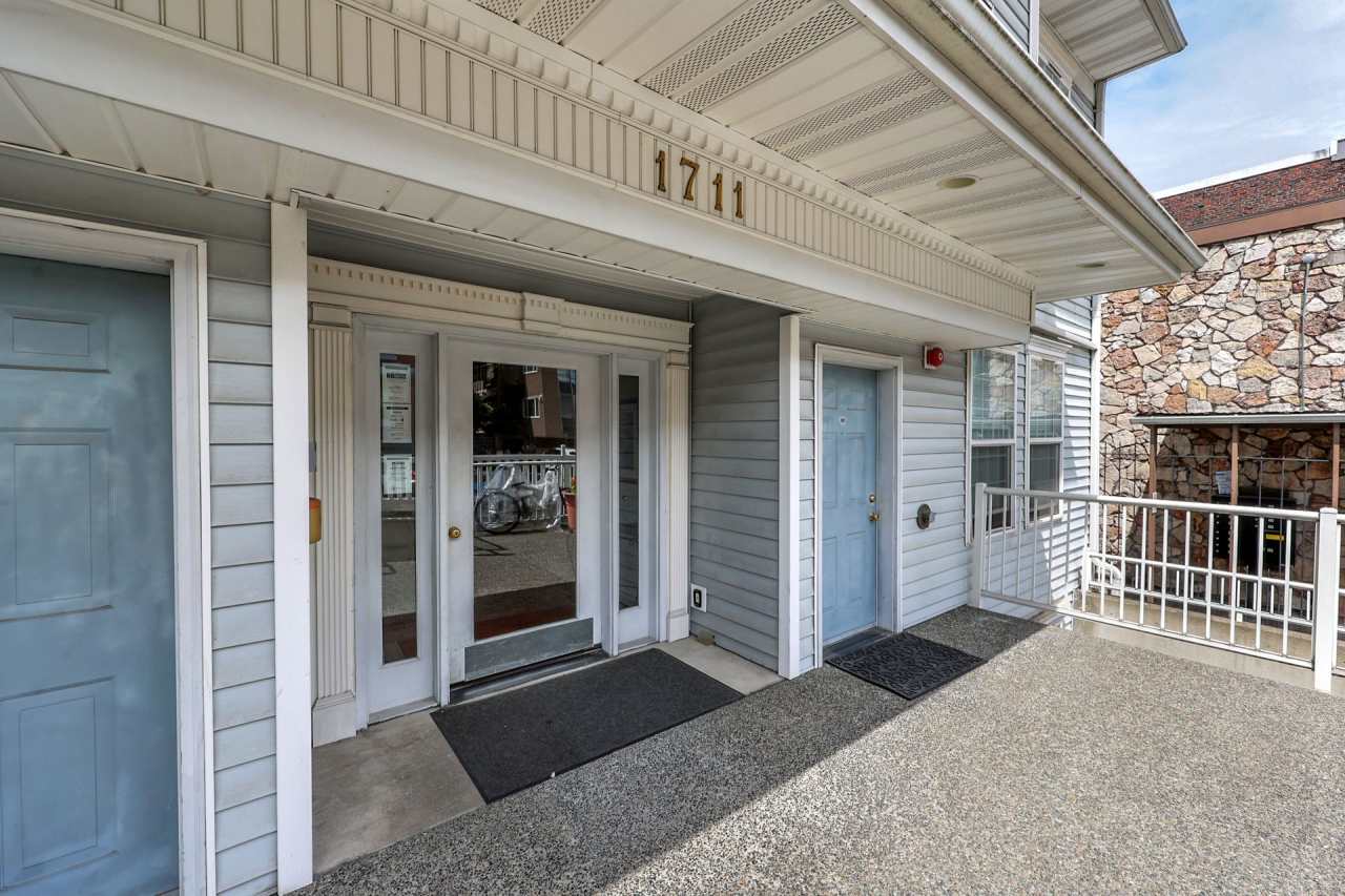 Summit View Apartments (120)