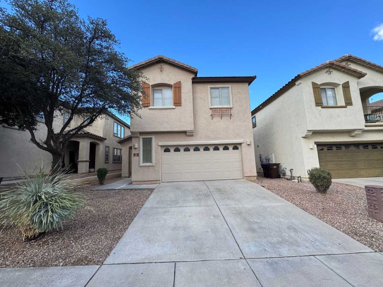 467 E. Calle De Ocaso