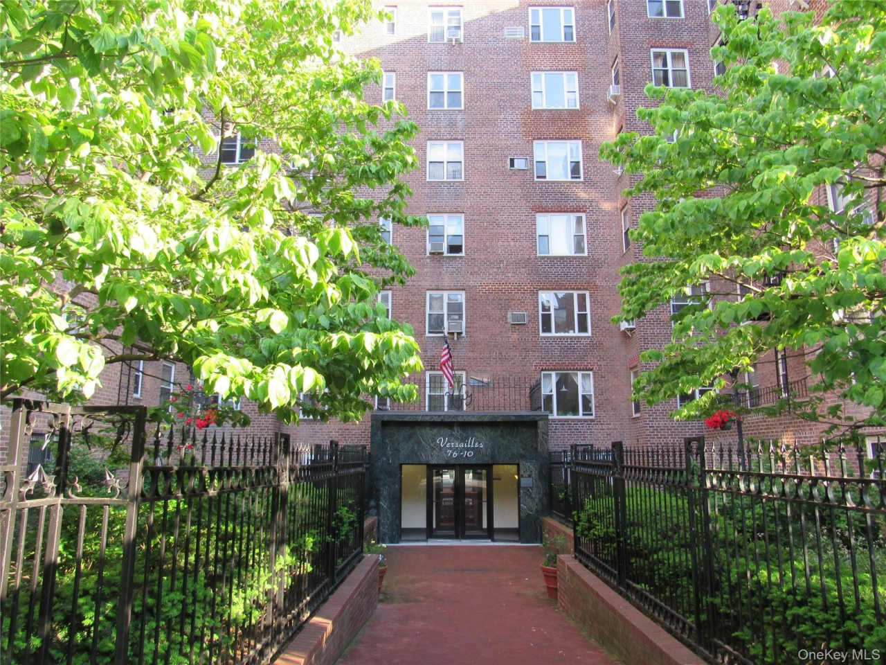 76-10 34th Avenue unit: 3T