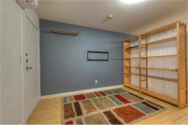 Cute studio in heart of north campus