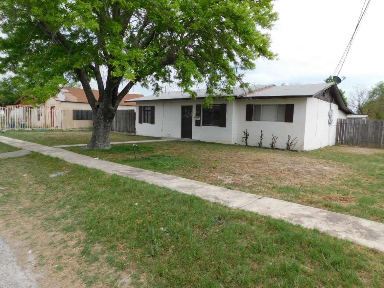 610 W. 7th- 3bed 1 bath for rent