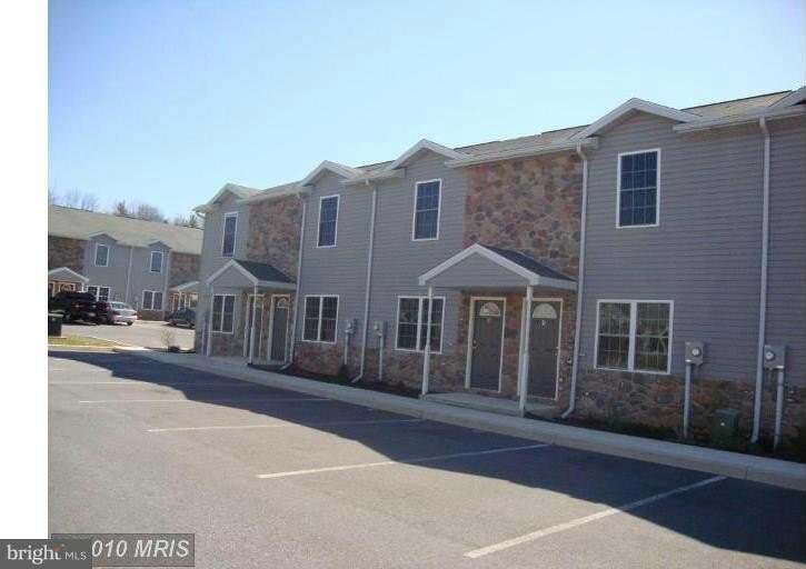 10625 SUNBURST GARDENS DRIVE unit: D